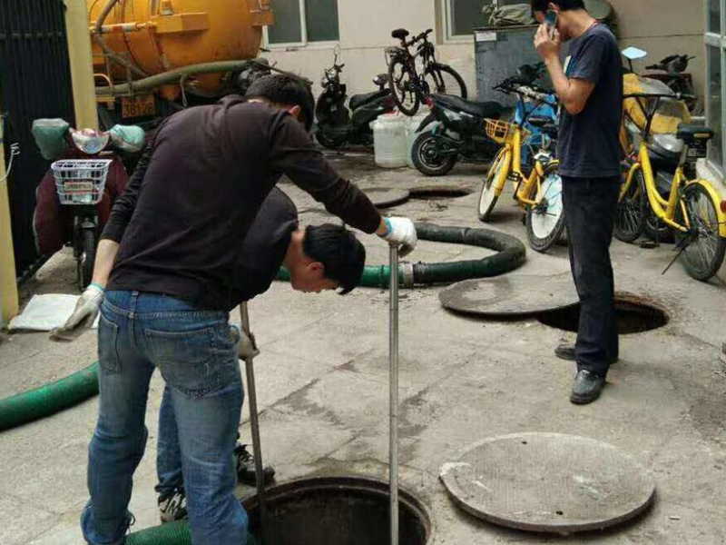 广州化粪池清理,疏通管道 马桶地漏下水道,机械钻孔