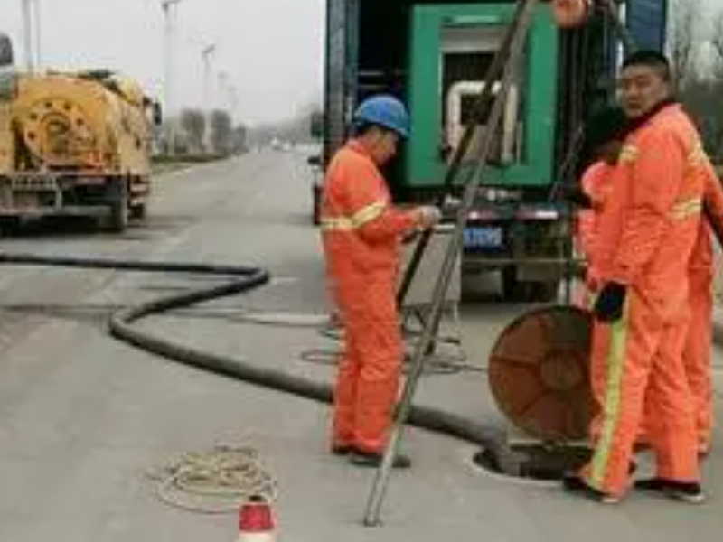 广州化粪池清理,疏通管道 马桶地漏下水道,机械钻孔