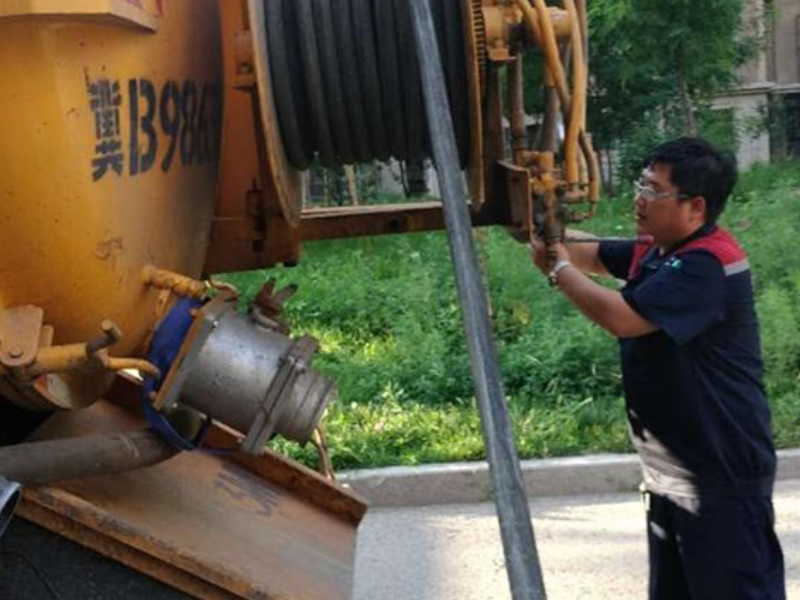 专广州专业清理化粪池、化粪池清理疏通、高压管道疏通