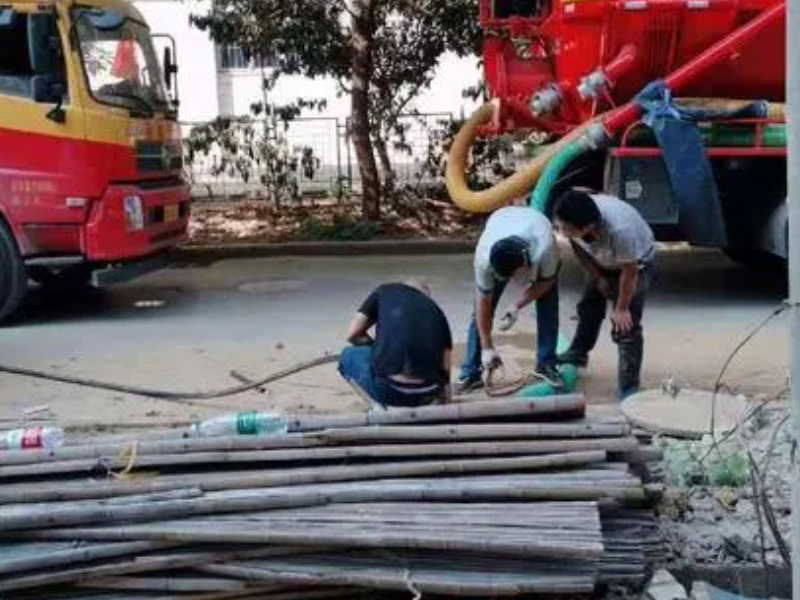 水泵启动瞬间压力很大？怎样解决？广州龙硕